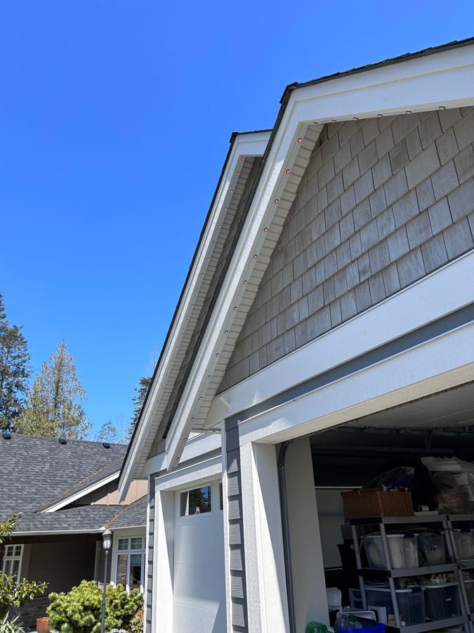 installation of year round Christmas decorative lighting in Qualicum Beach